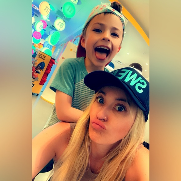 Live Show Listing - Picture 5 of 11